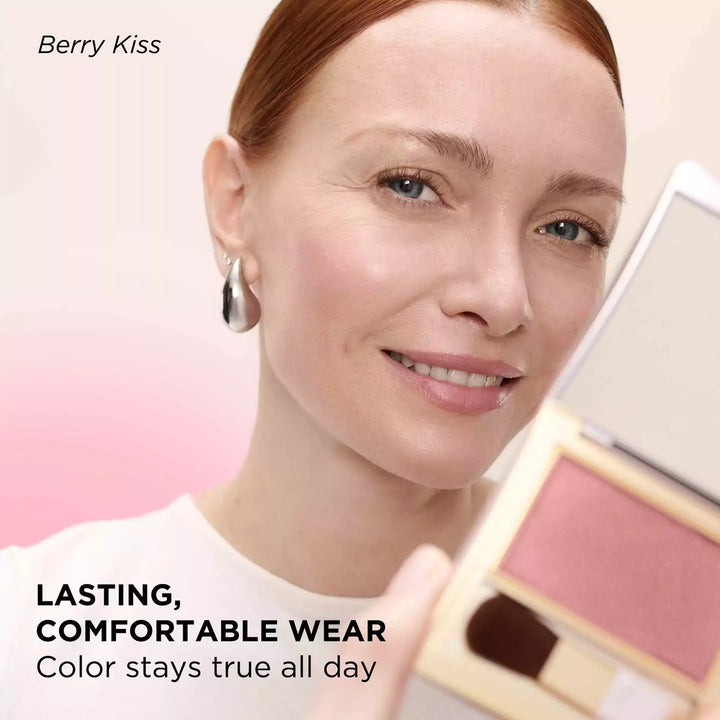 Lasting, comfortable wear. Color stays true all day. Shade Berry Kiss on Model